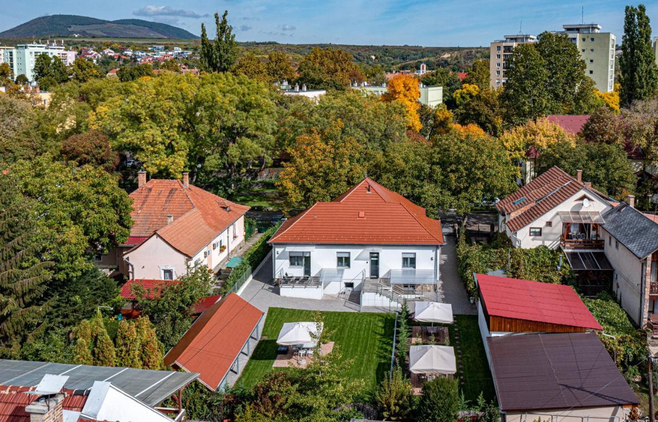 Villa Garden Eger Exterior photo